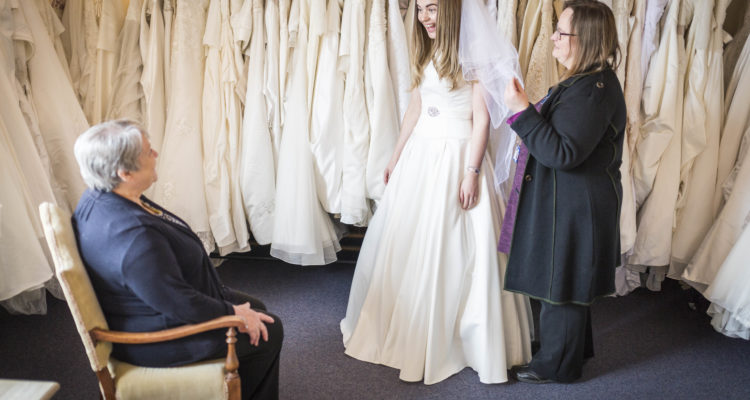 Stockport wedding dress sold across the world! - St Ann's Hospice